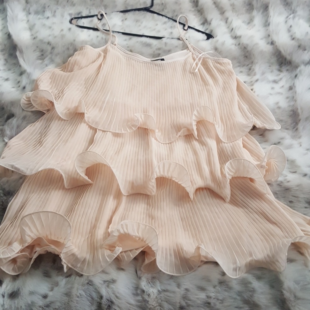 Blush tiered, pleated faux chiffon dress - Picture 1 of 4